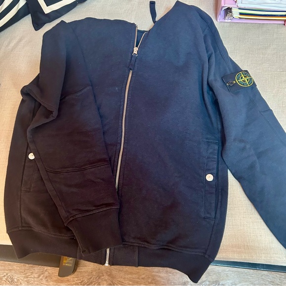 Brand New w/ Tags Stone Island Navy Blue Zip Hoodie with Patch Medium - Picture 1 of 3